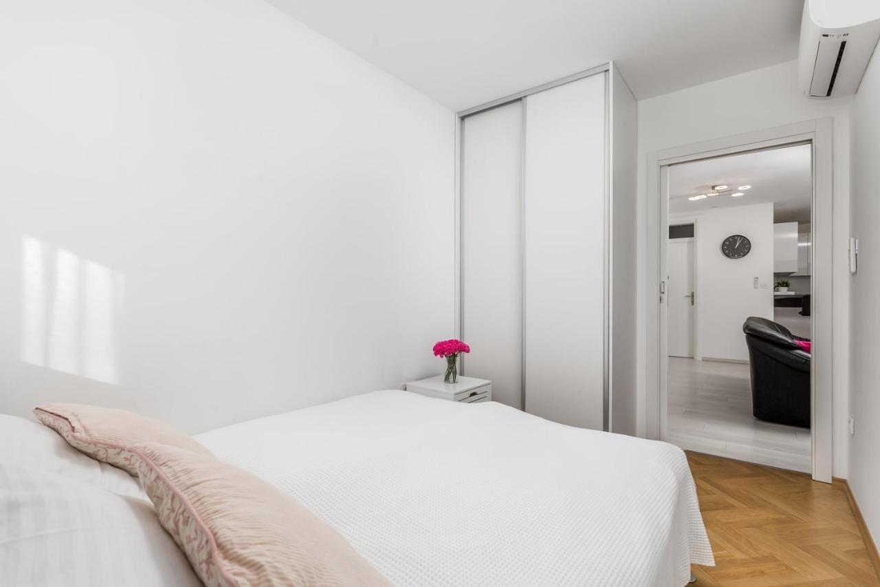 Apartment City Point غييكا المظهر الخارجي الصورة